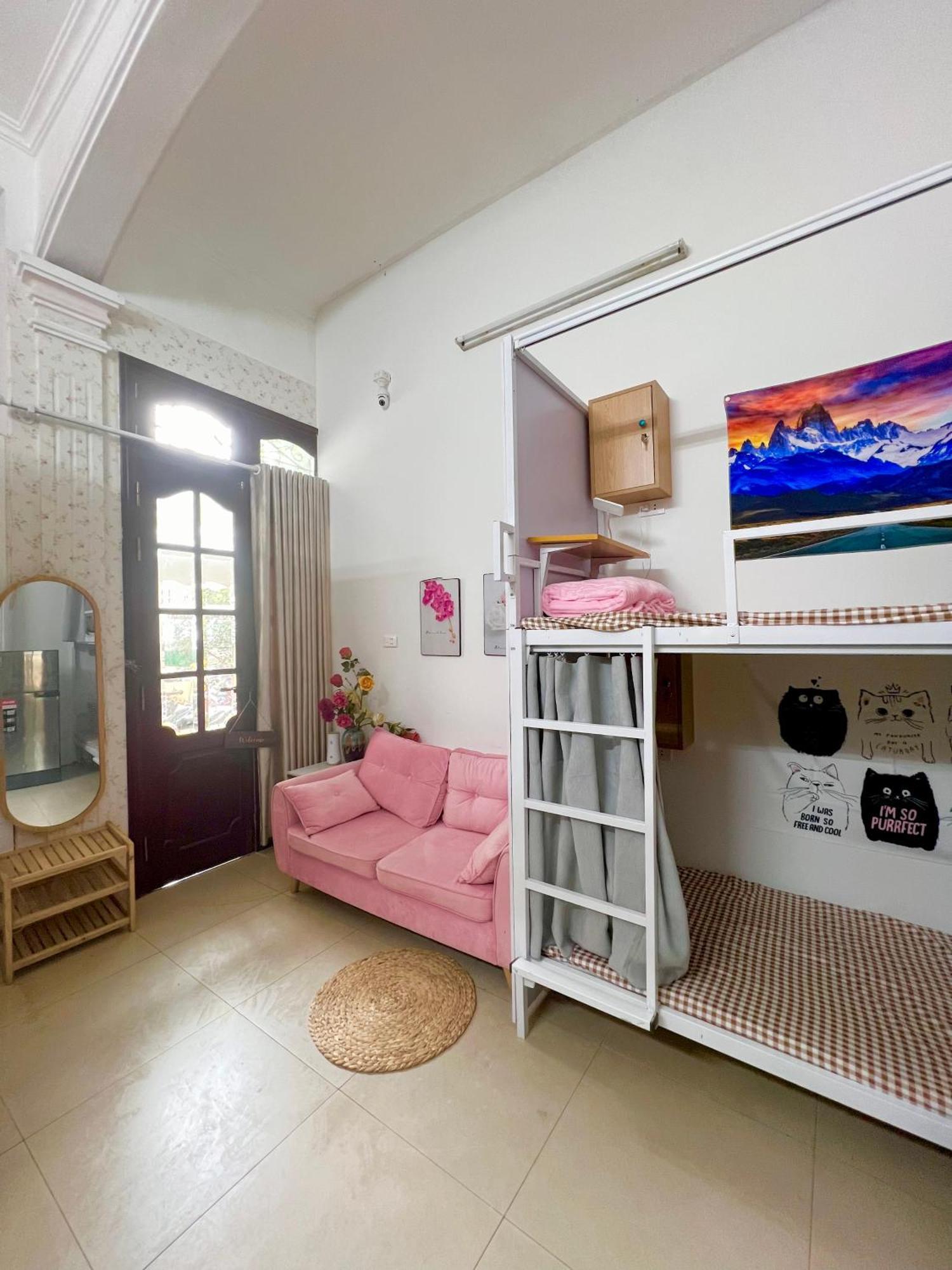 Lushstay Cozy Hostel - Hanoi Train Station エクステリア 写真